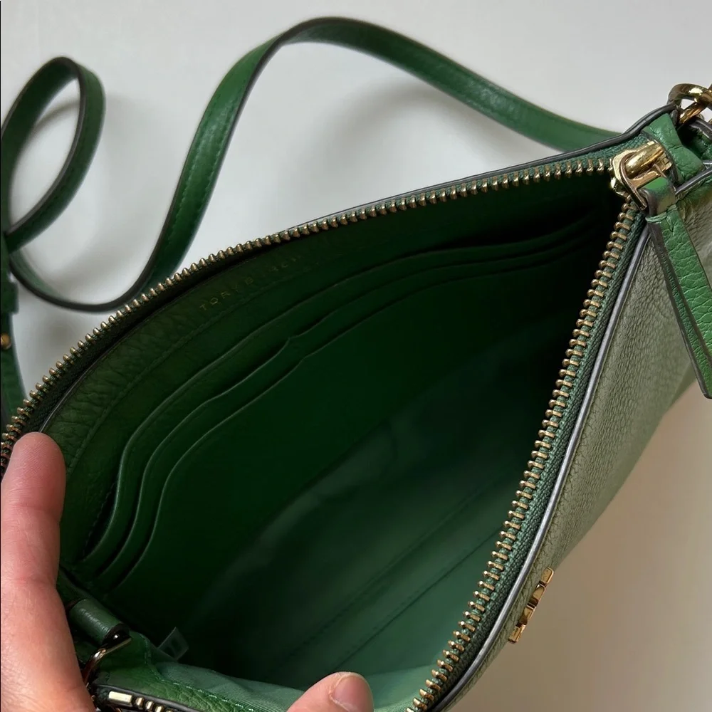 Tory Burch Vibrant Green Crossbody Bag - Picture 11 of 14